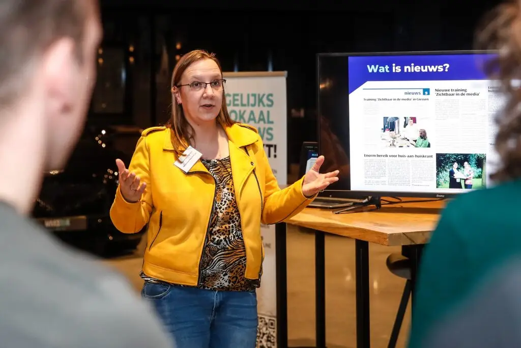 Presentatie over zichtbaarheid in de media op het Starters Event Altena.